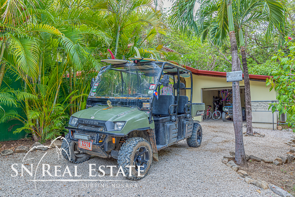 50 metros oeste de cafe de paris