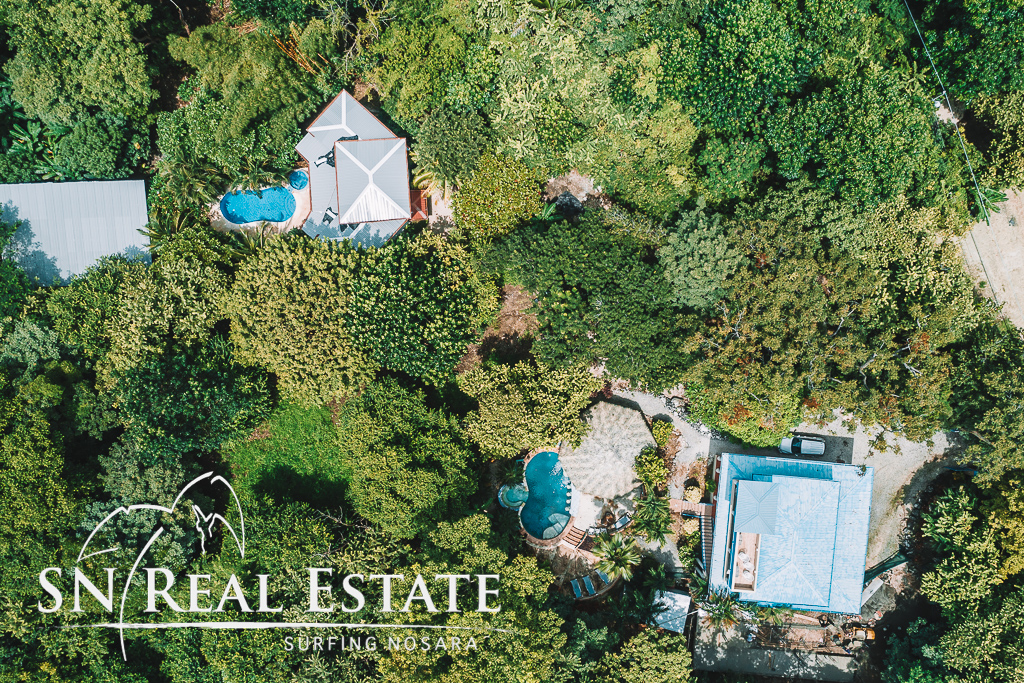 50 metros oeste de cafe de paris