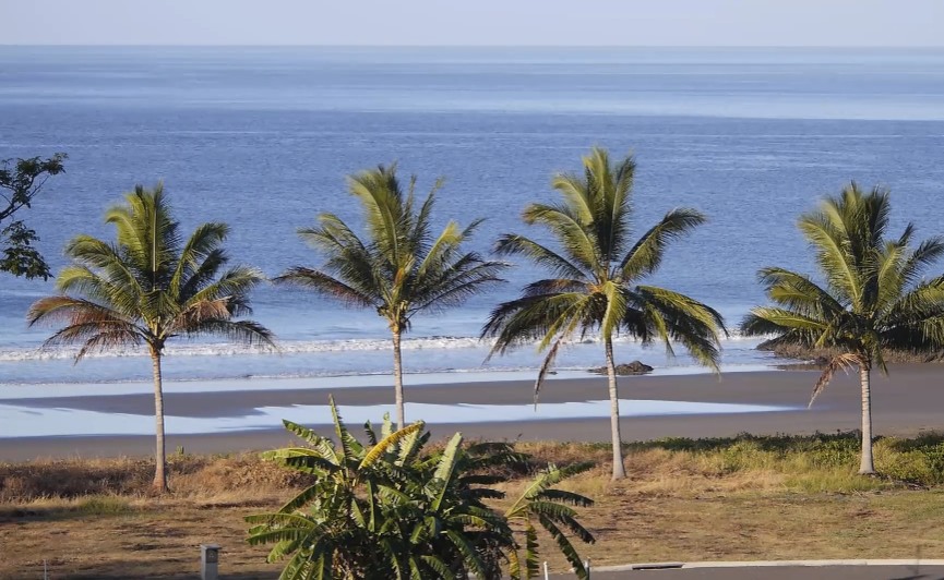 Titled 200 Mt. line Property in Sonidos del Mar - San Juanillo