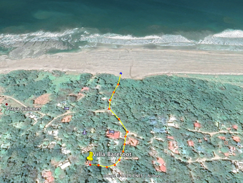 50 metros oeste de cafe de paris