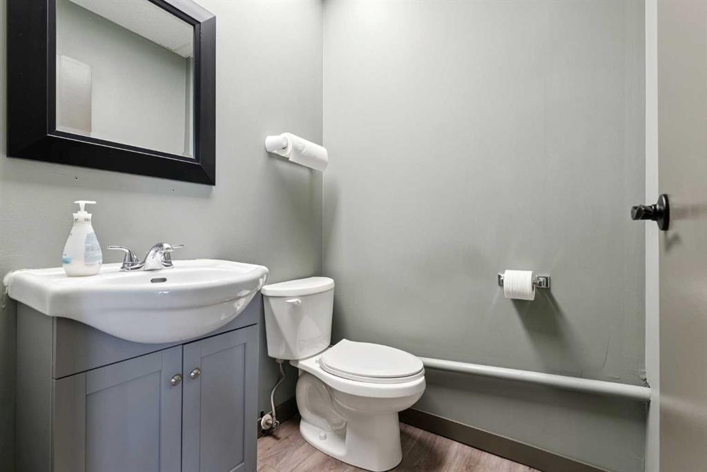 7139 40 Street SE Unit: H
