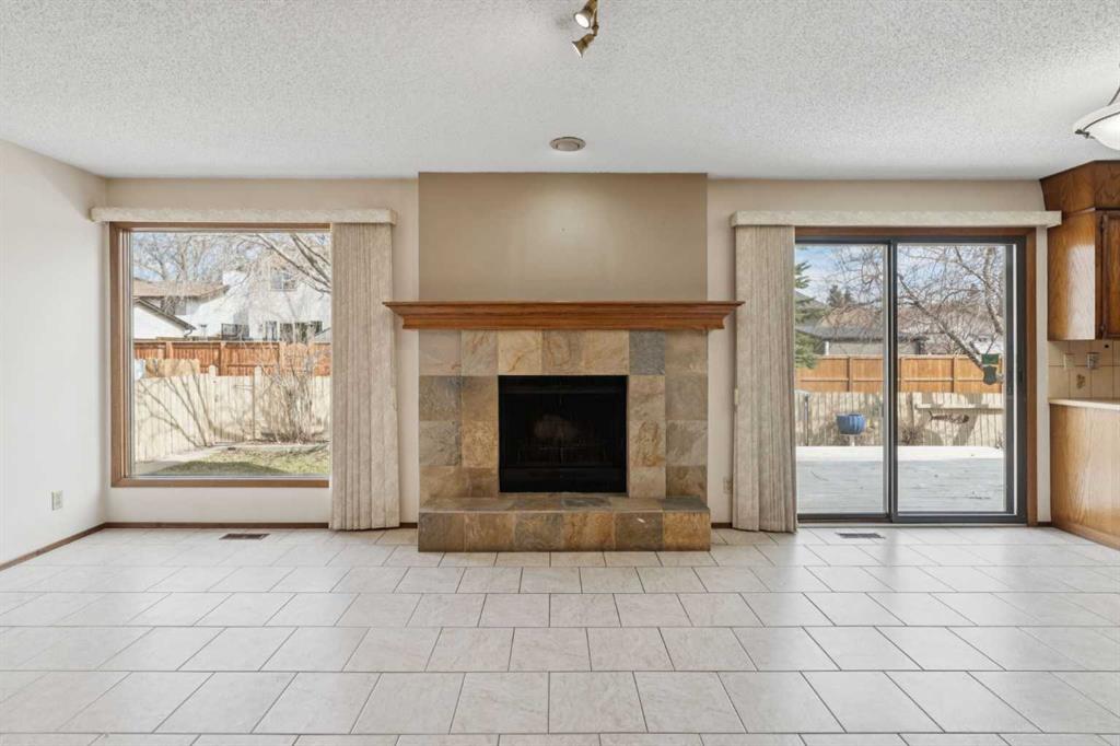 40 Scenic Place NW