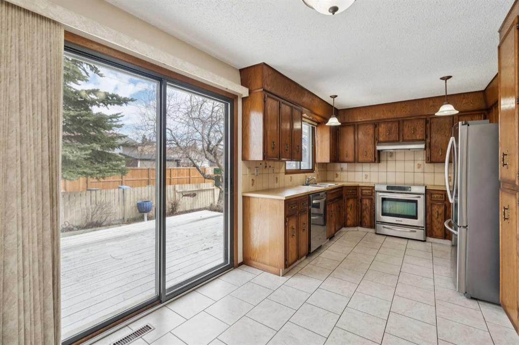 40 Scenic Place NW
