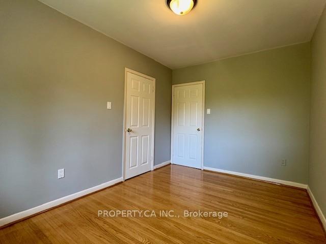 33 Pitcairn Crescent
