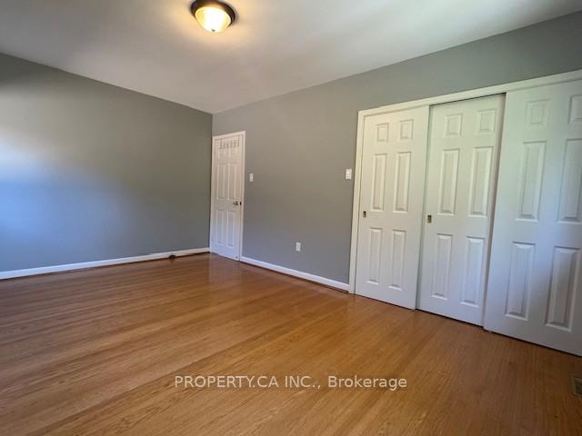 33 Pitcairn Crescent