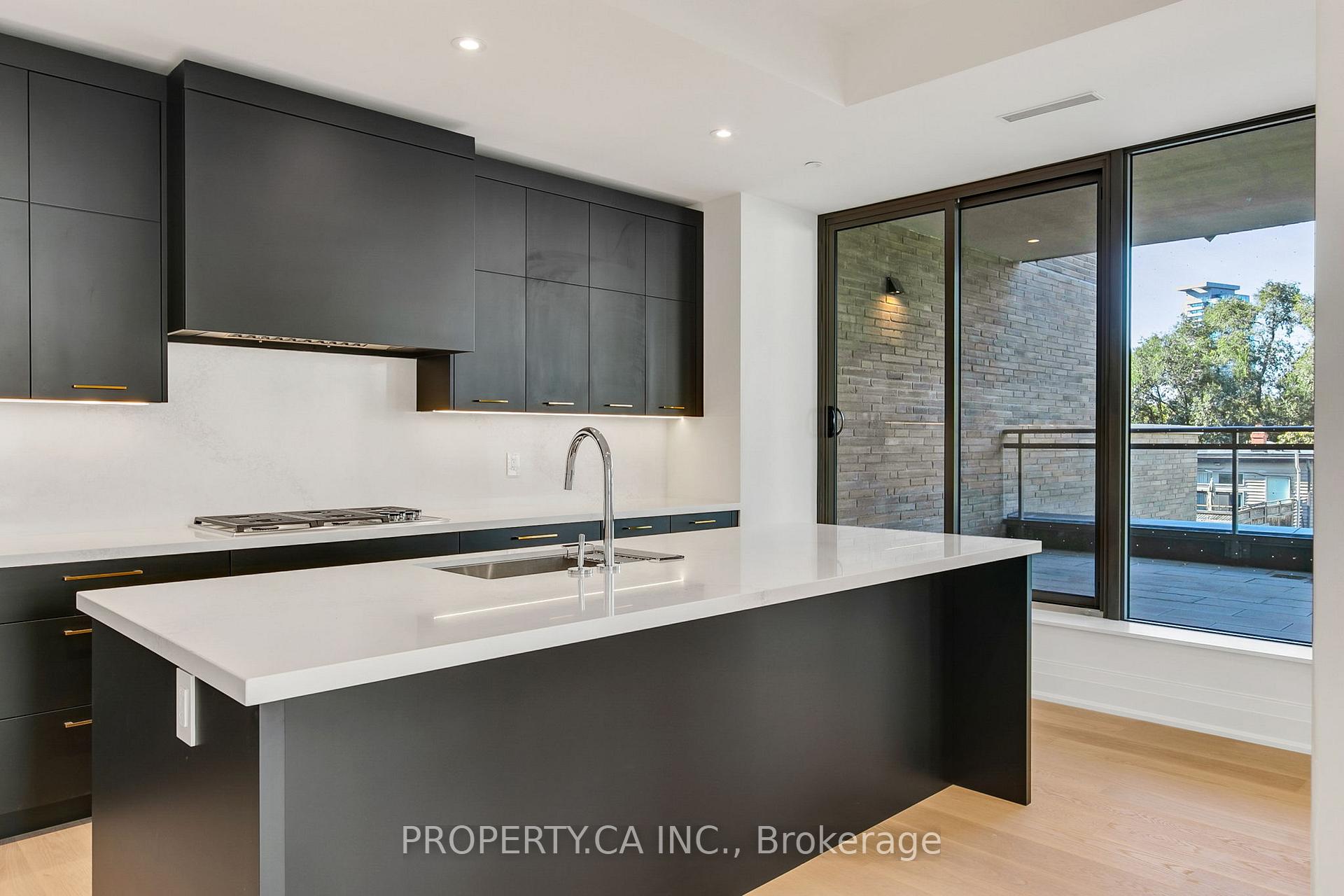 10 Prince Arthur Avenue 403