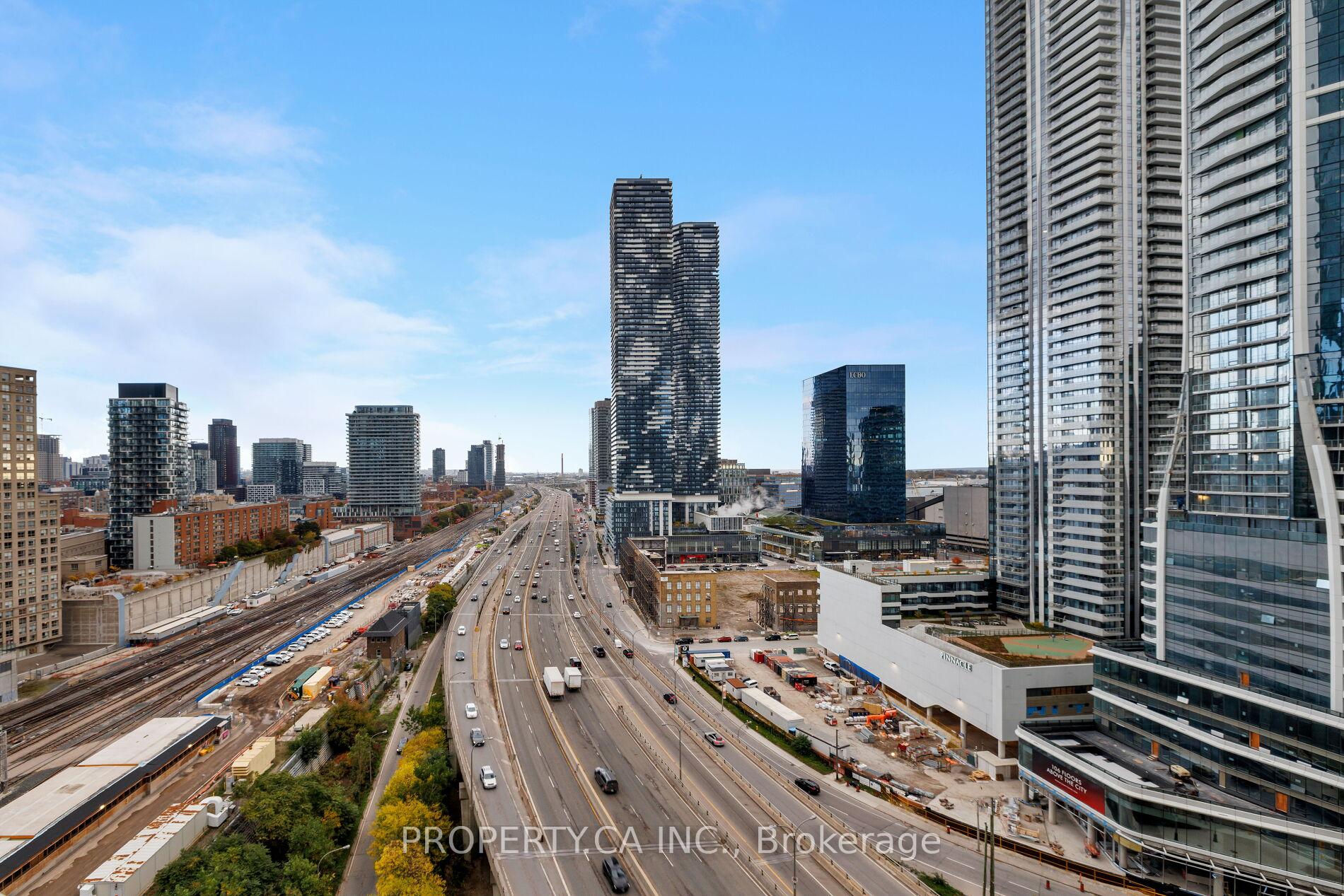 18 Yonge Street 2011