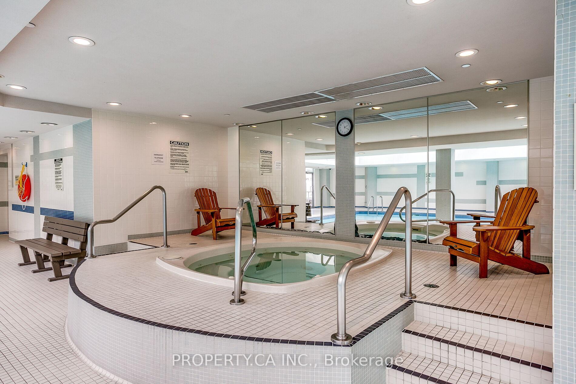 18 Yonge Street 2011