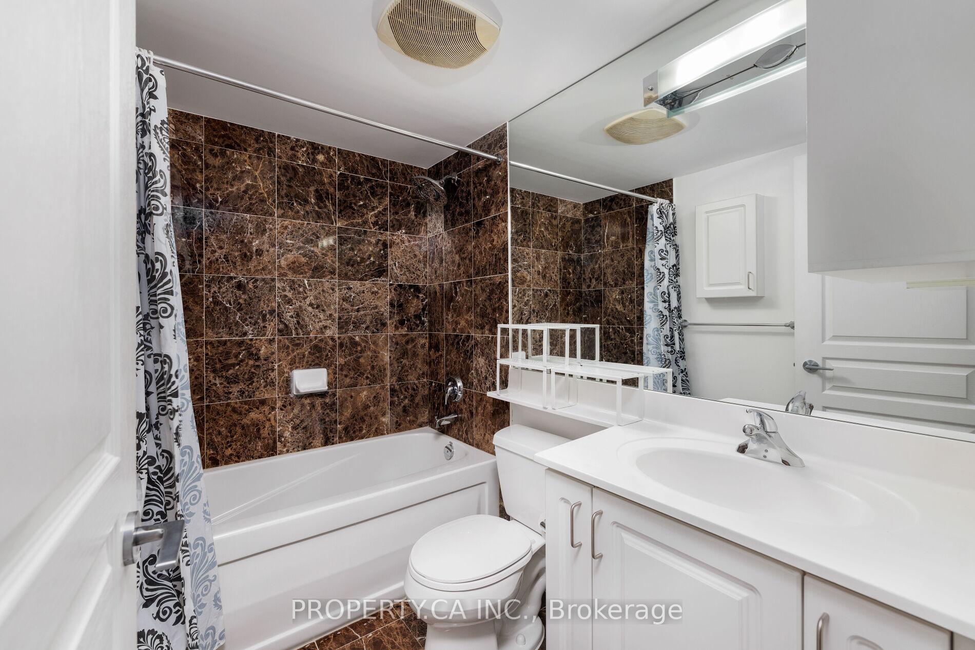 18 Yonge Street 2011