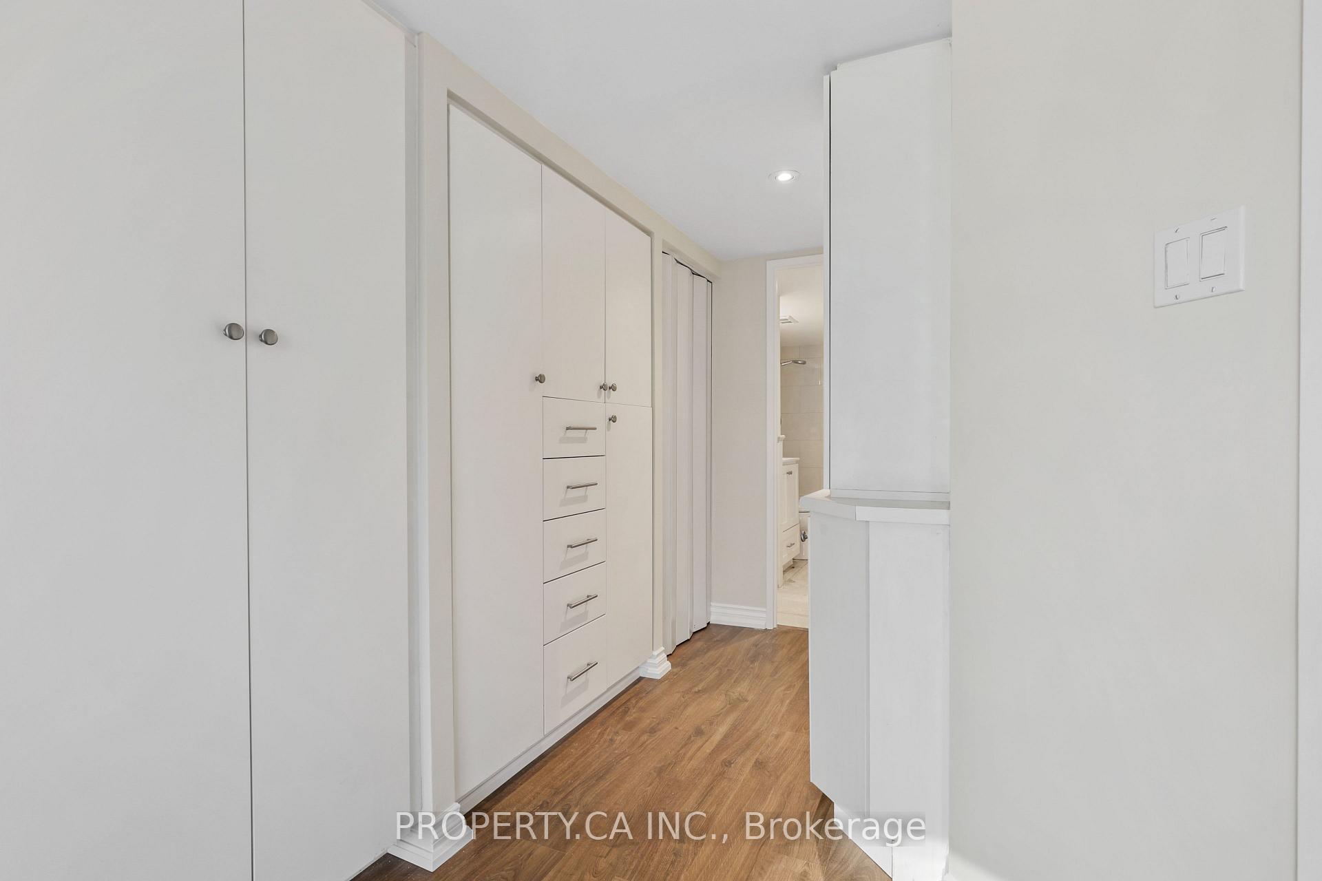 1001 Bay Street 1410