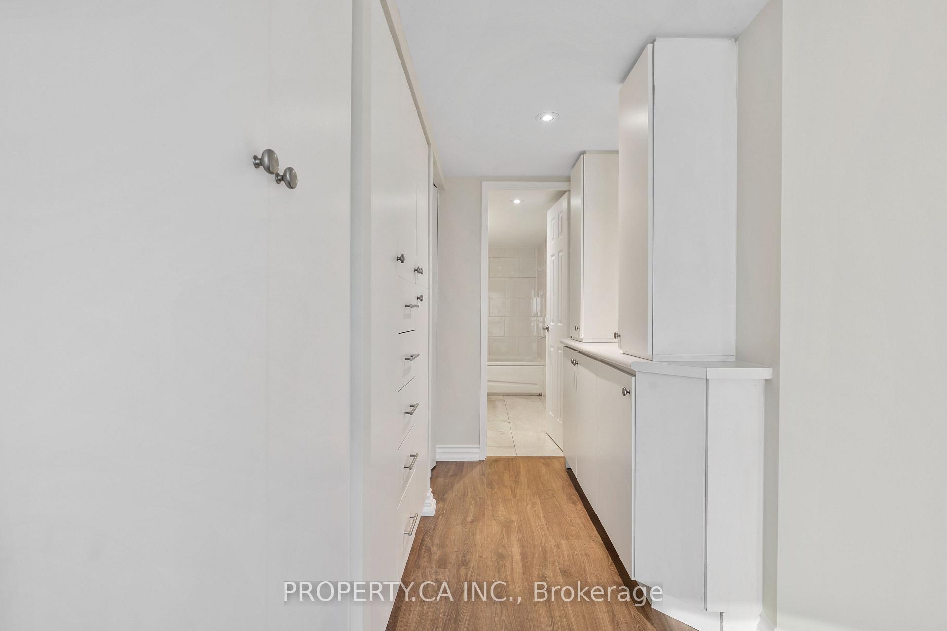 1001 Bay Street 1410