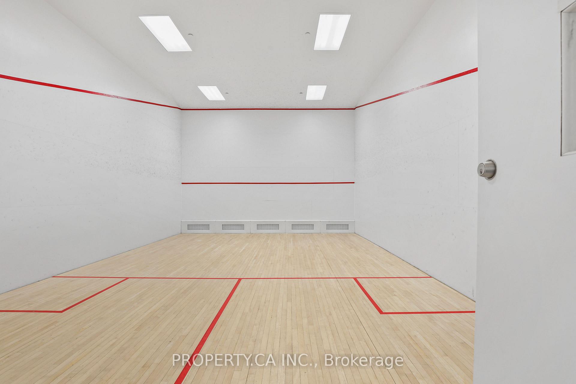 1001 Bay Street 1410