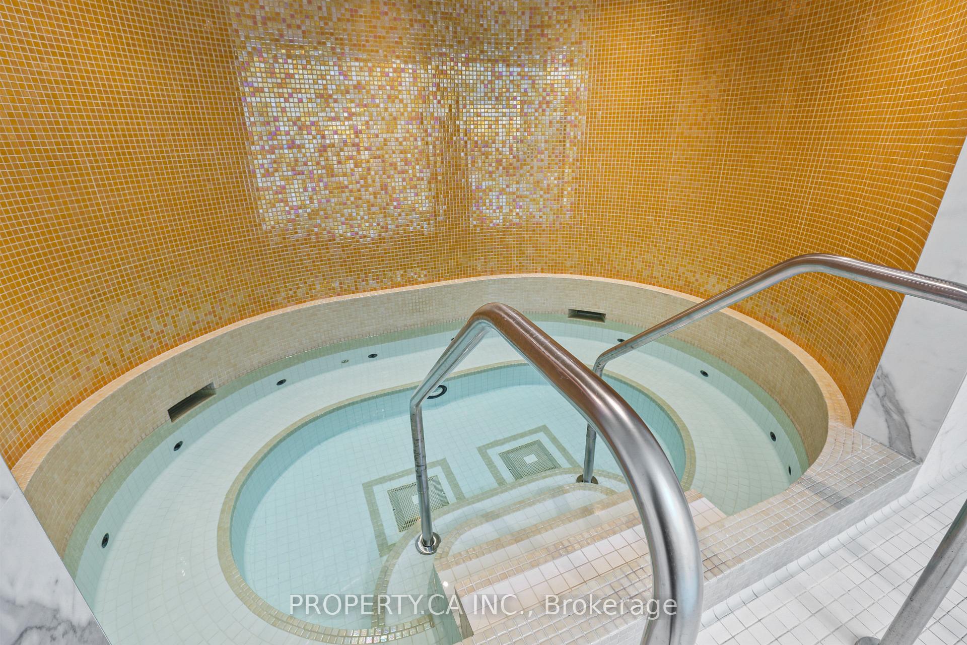 1001 Bay Street 1410