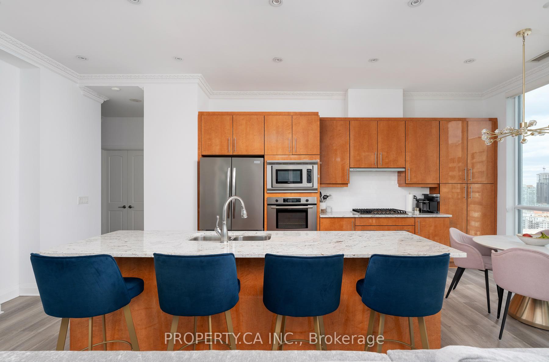 12 Yonge Street 2903