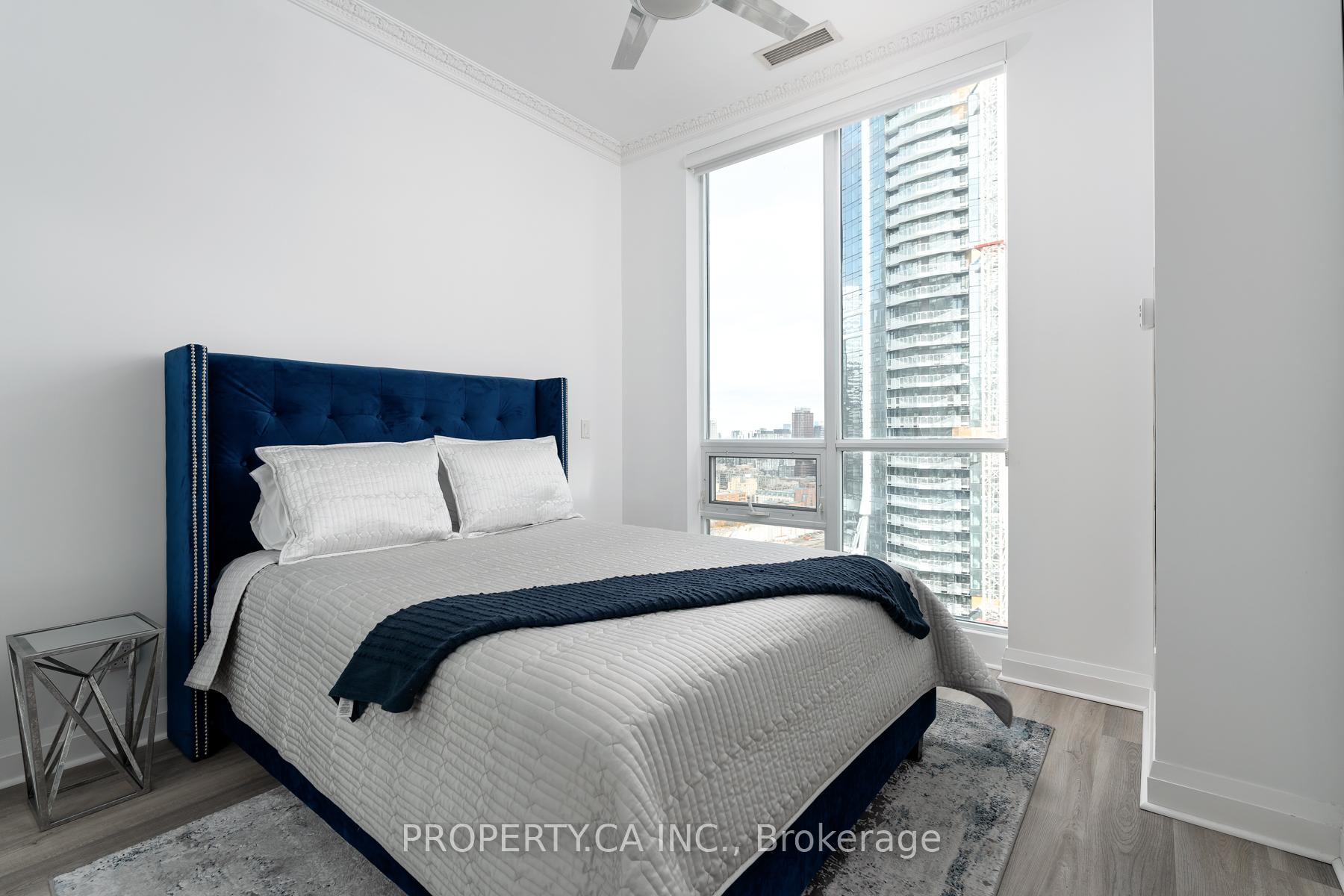 12 Yonge Street 2903