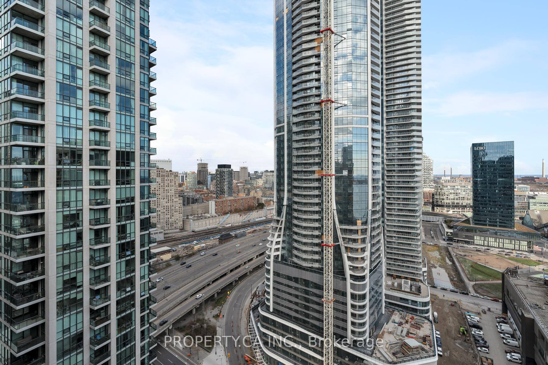 12 Yonge Street 2903
