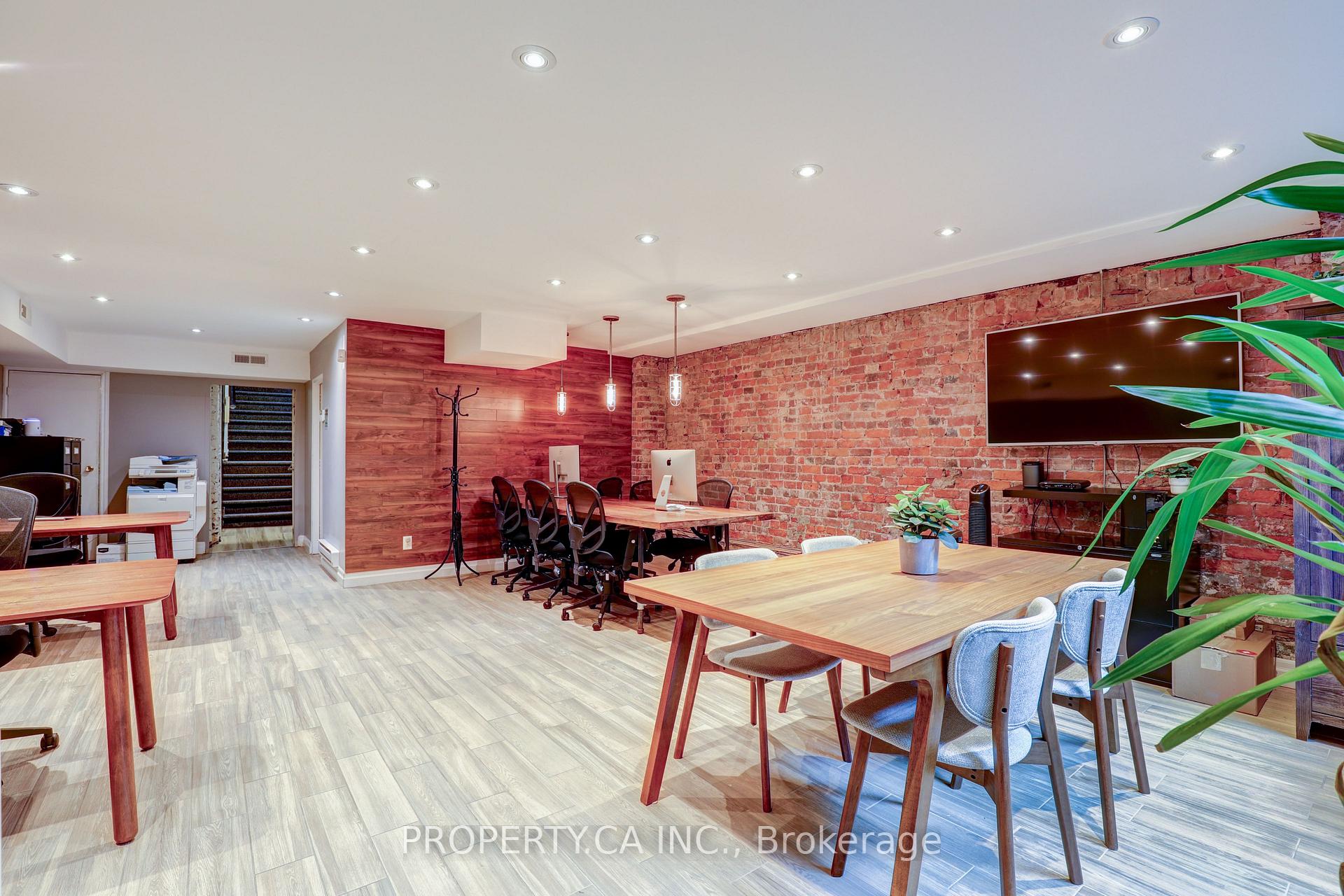 142 King Street E Main & Lower