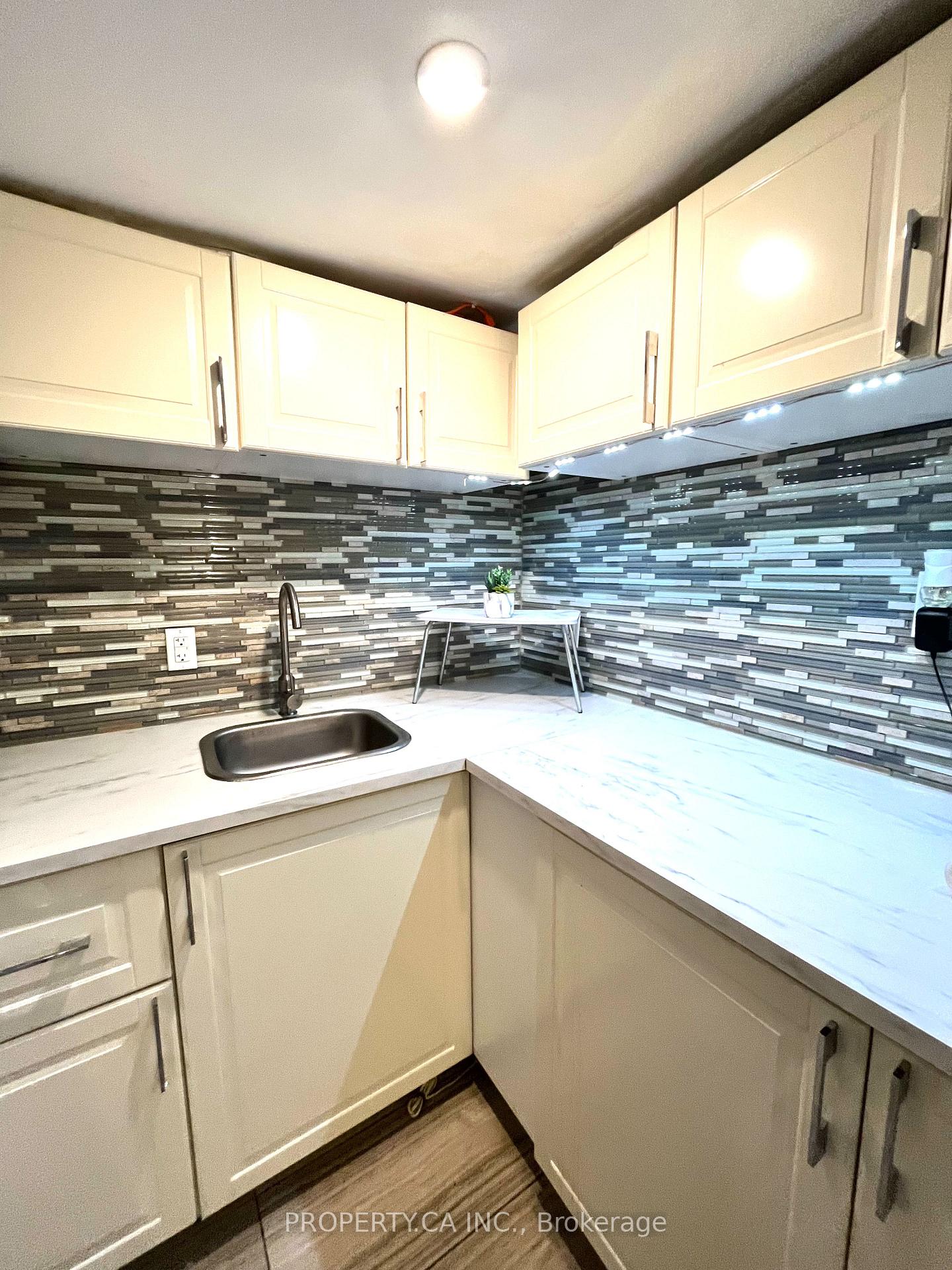 234 Bathurst Street BSMNT