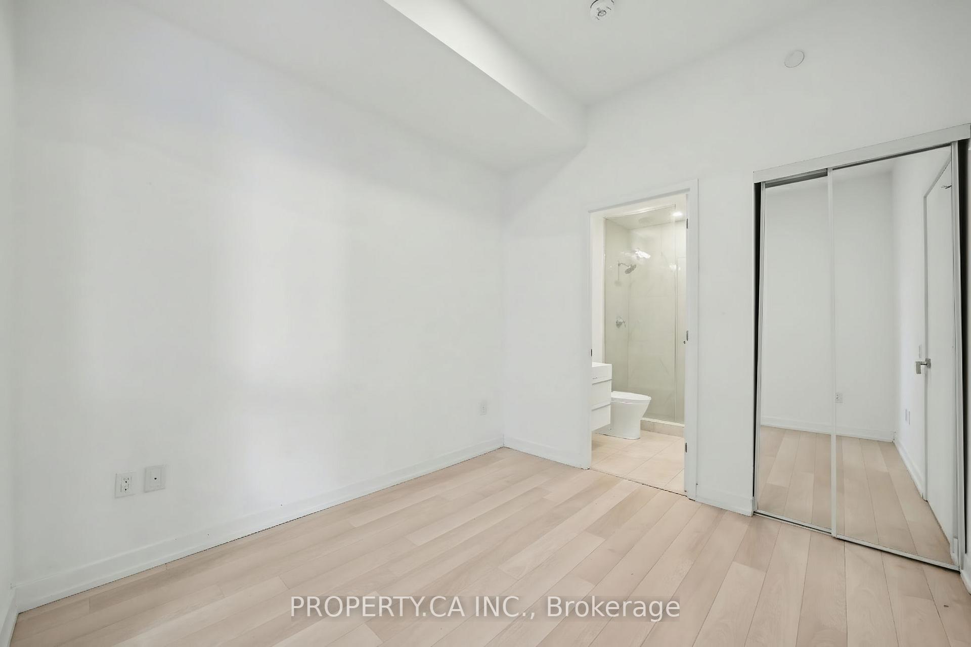 39 Roehampton Avenue 1206