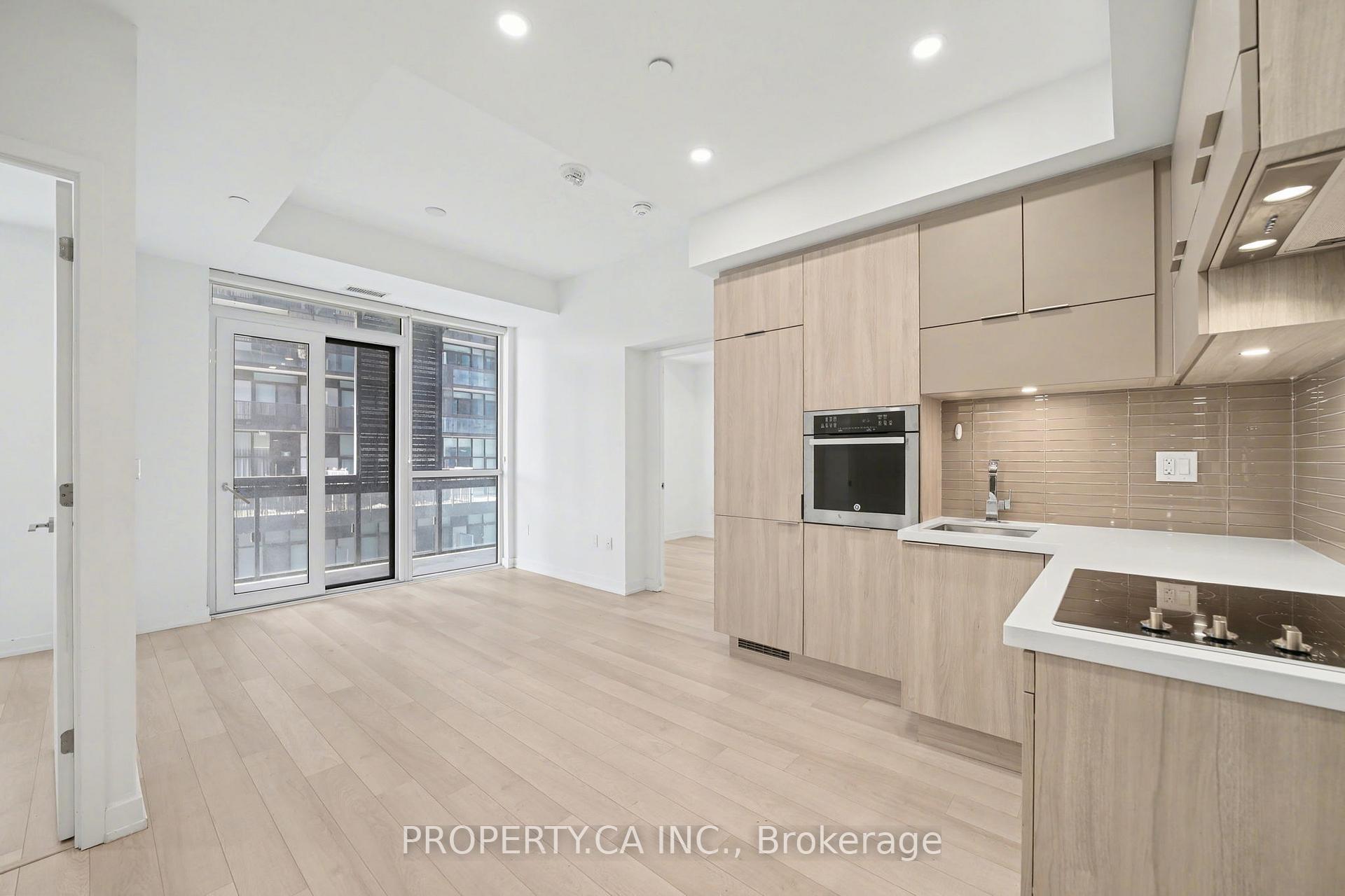 39 Roehampton Avenue 1206