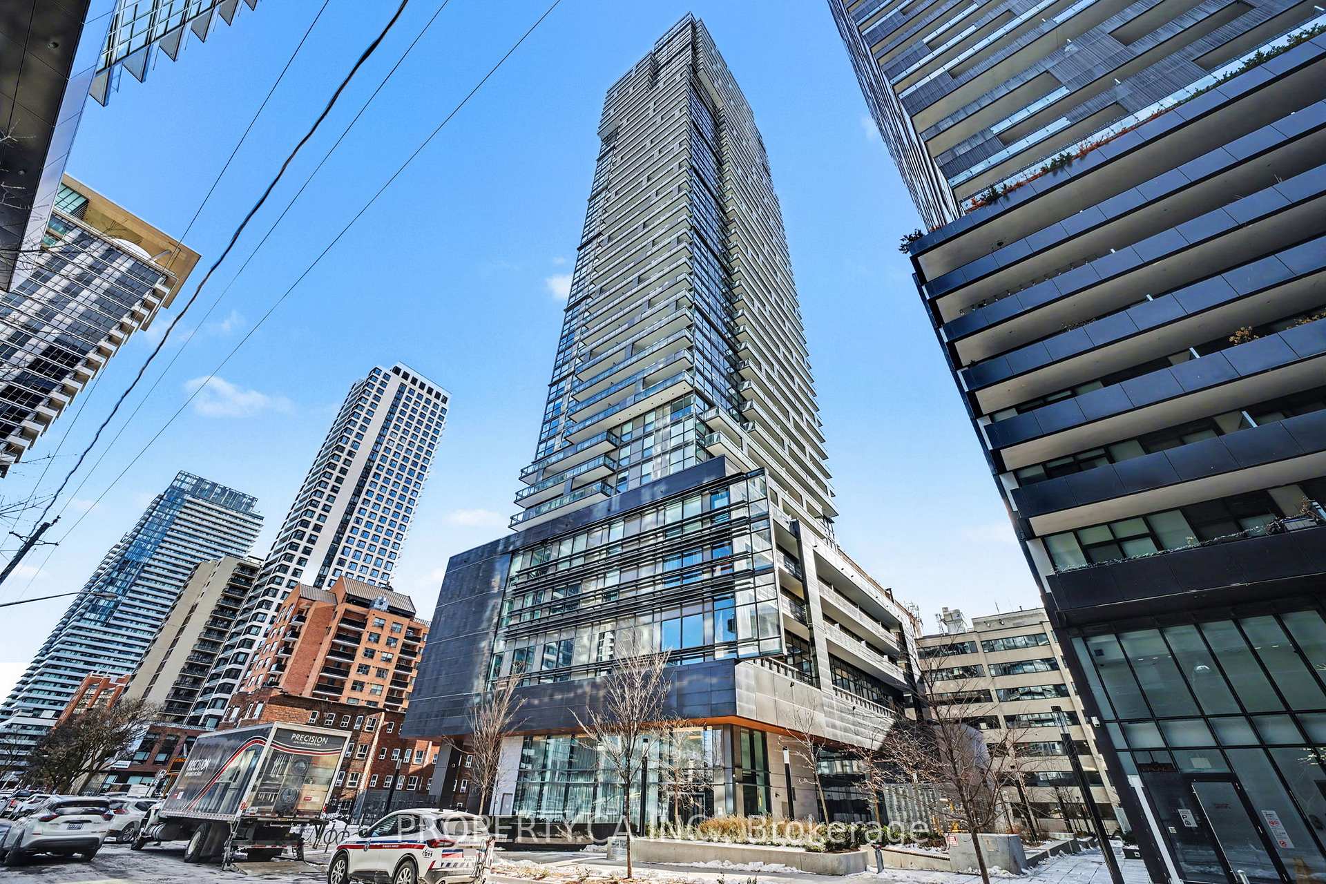 39 Roehampton Avenue 1206