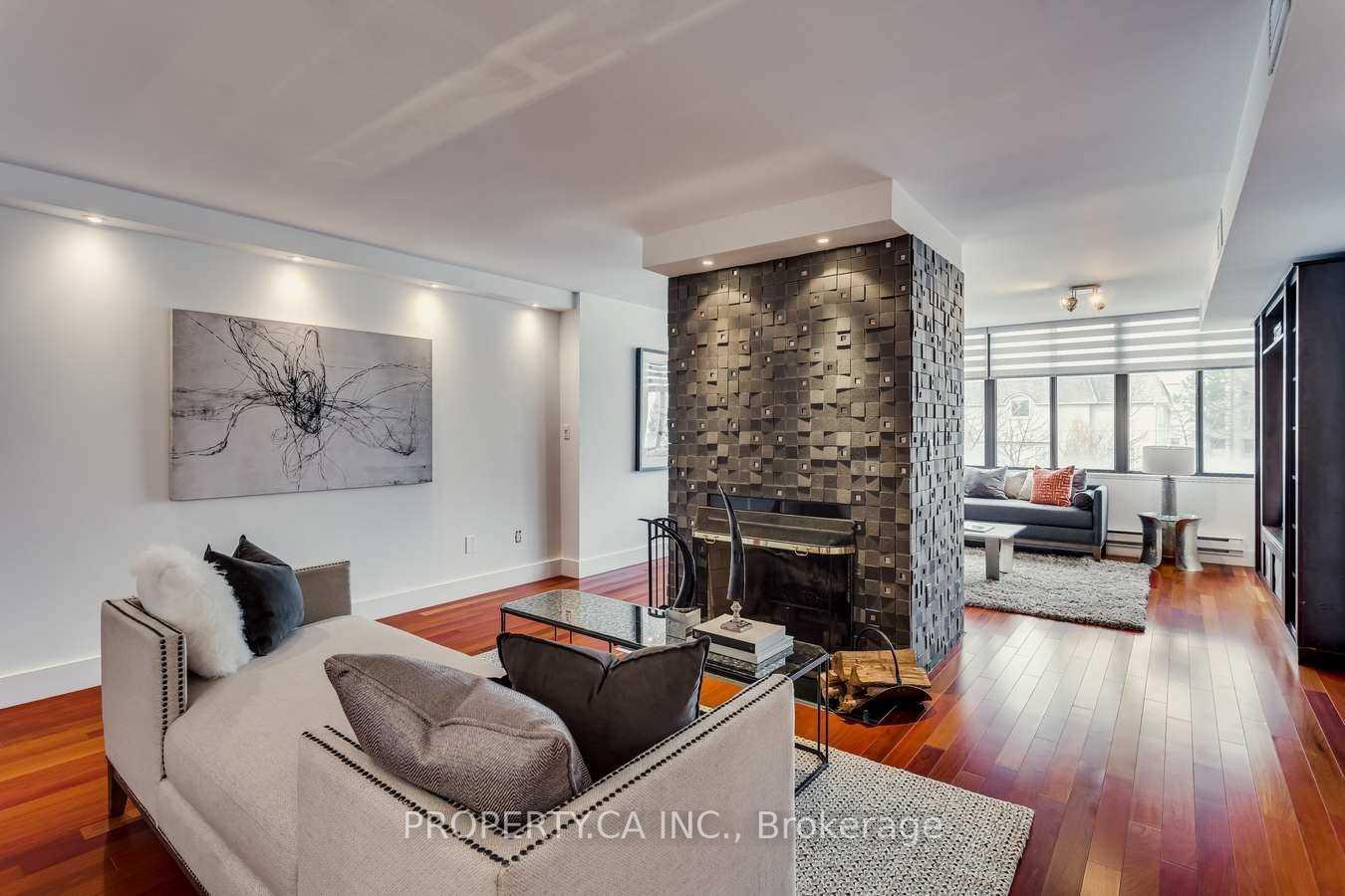 349 St Clair Avenue W 403