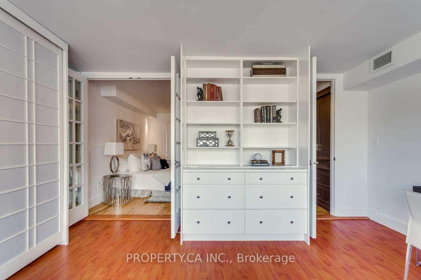 349 St Clair Avenue W 403