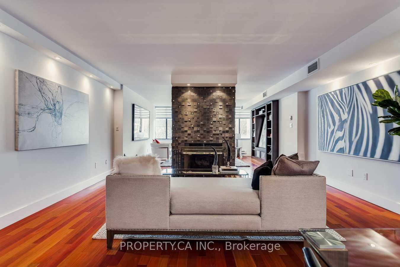 349 St Clair Avenue W 403