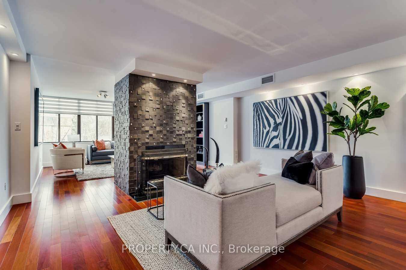 349 St Clair Avenue W 403