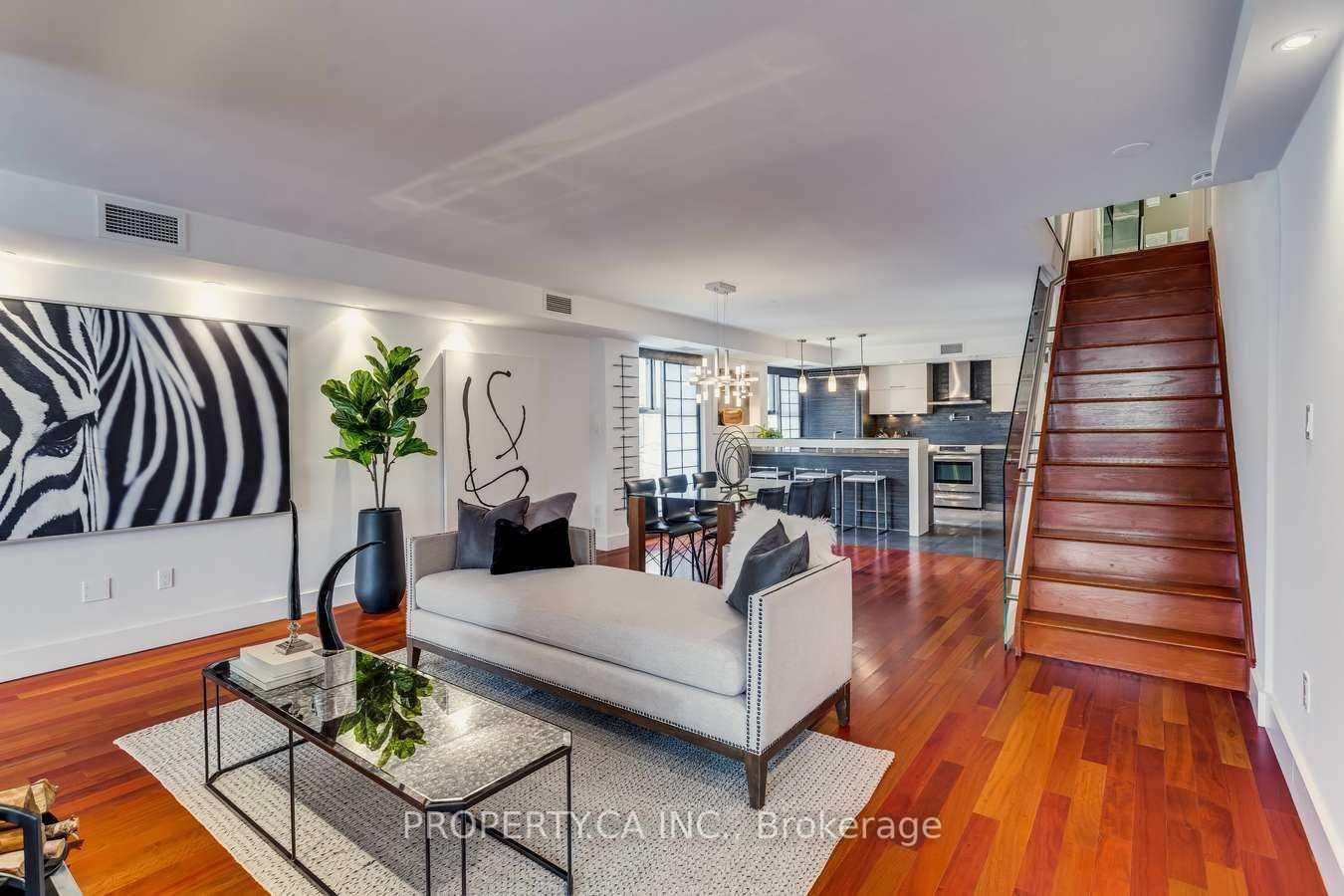 349 St Clair Avenue W 403