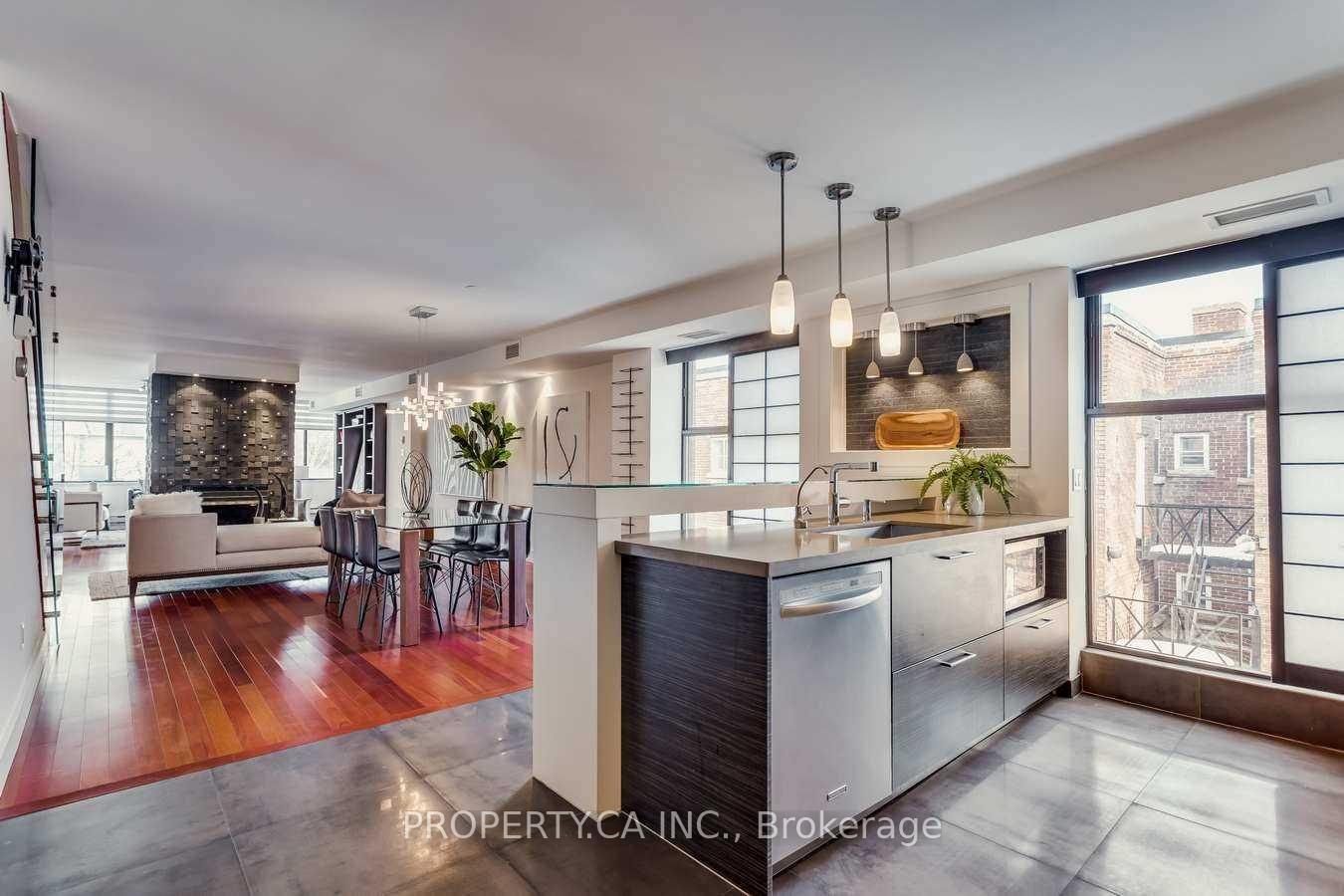 349 St Clair Avenue W 403