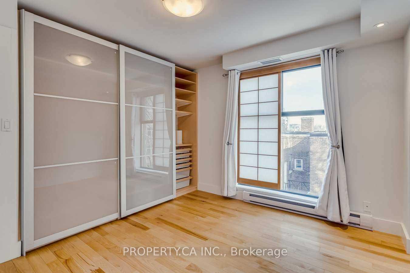 349 St Clair Avenue W 403