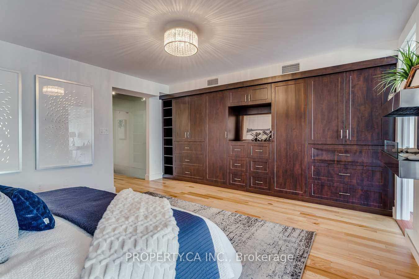 349 St Clair Avenue W 403