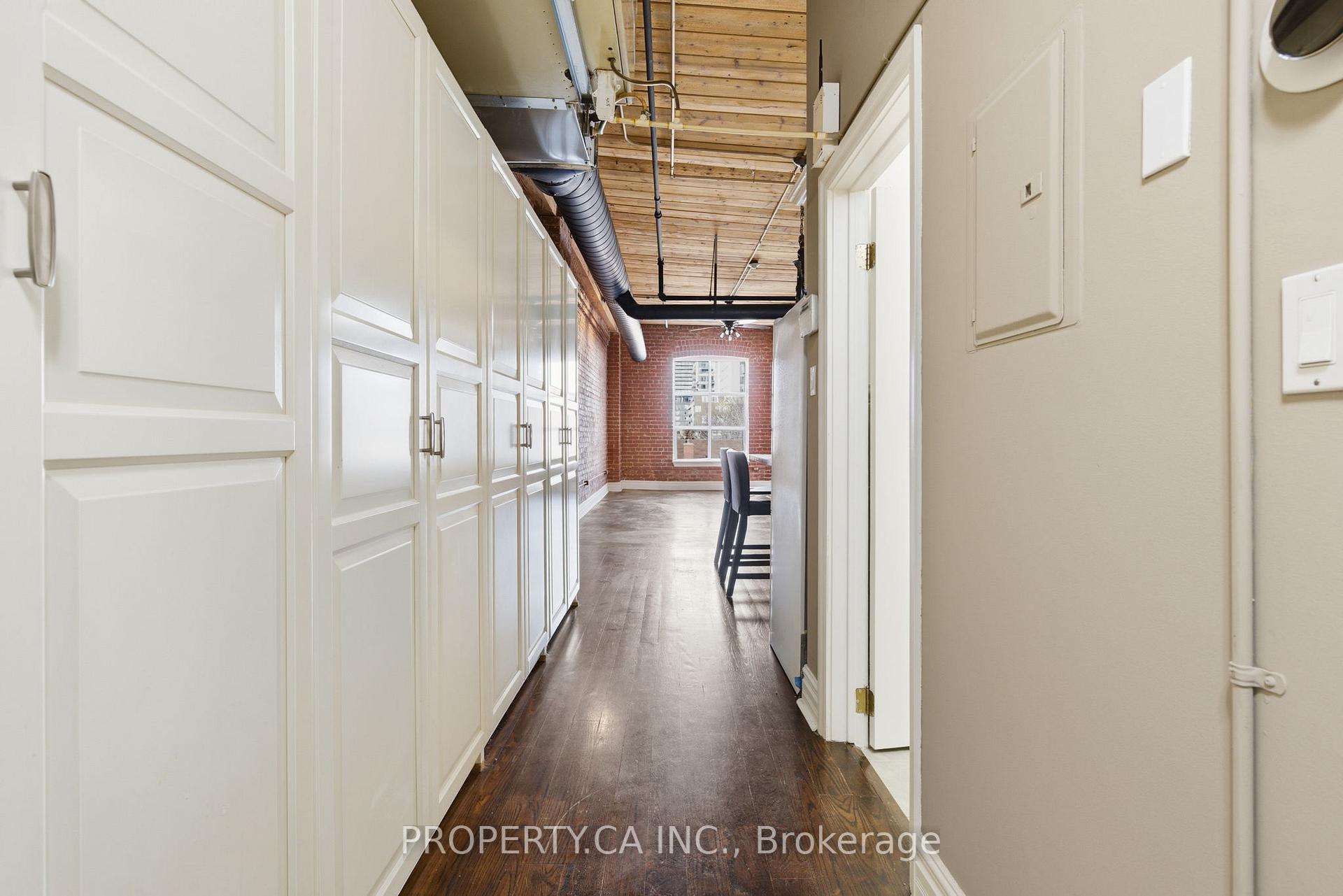 426 Queen Street E 405