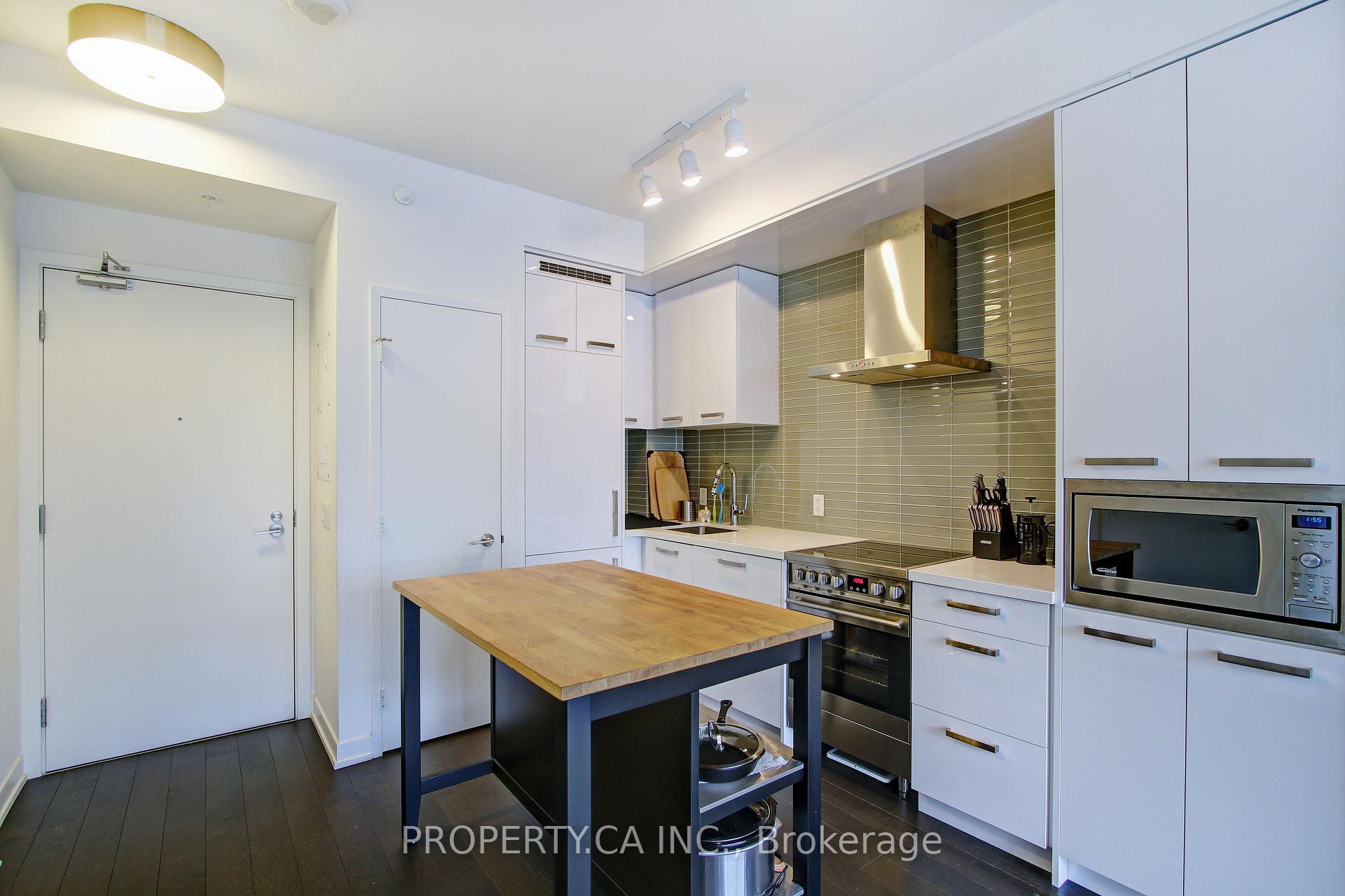 455 Front Street E N307