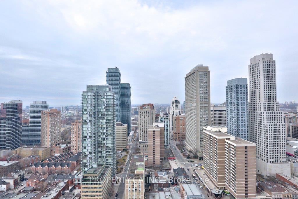 33 Charles Street E 3105