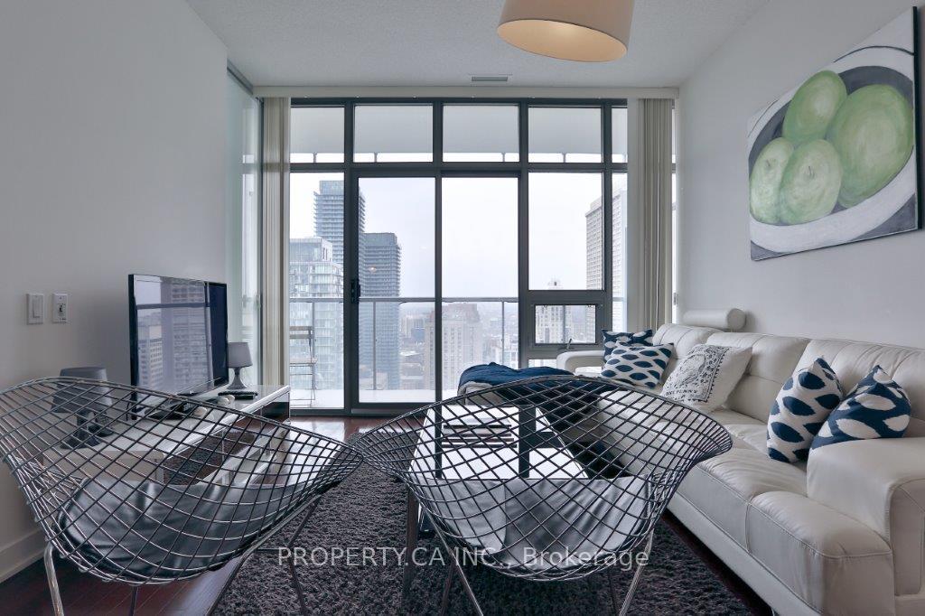 33 Charles Street E 3105