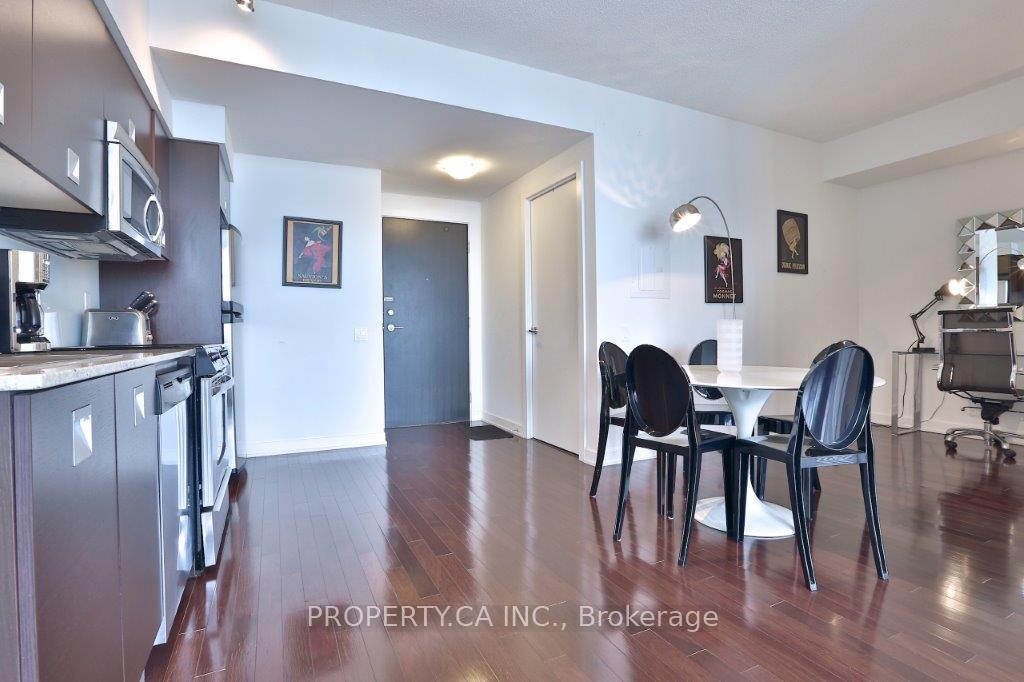 33 Charles Street E 3105