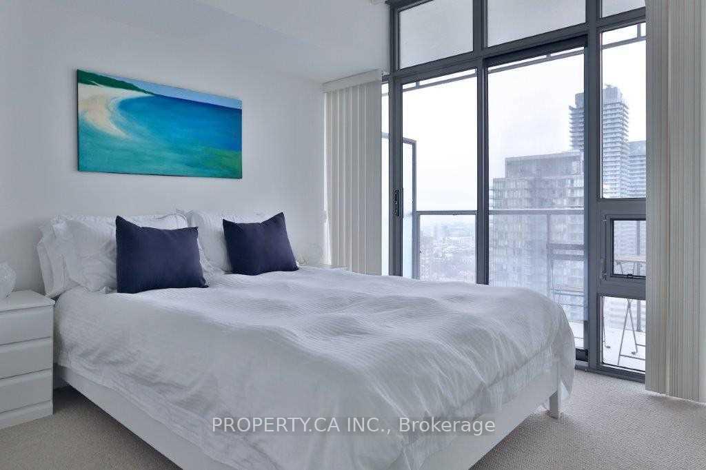 33 Charles Street E 3105