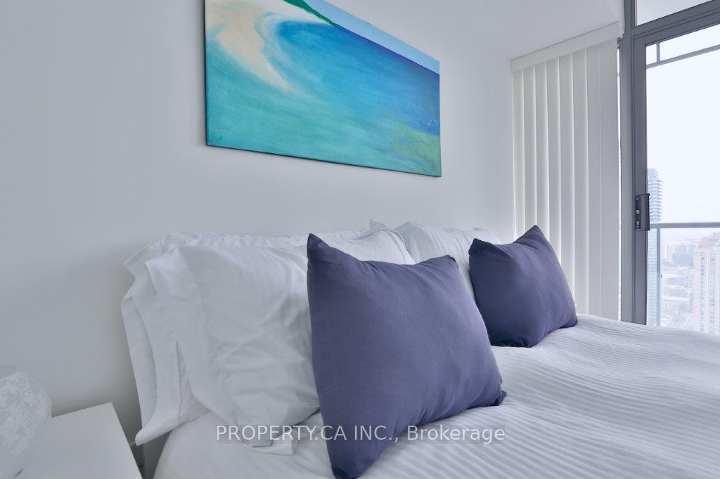 33 Charles Street E 3105