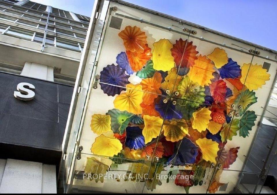 36 Blue Jays Way 531