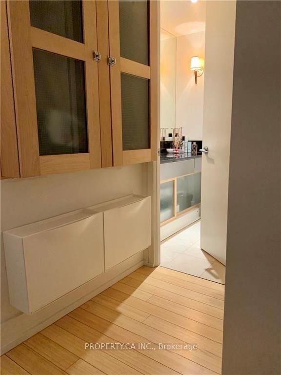 36 Blue Jays Way 531