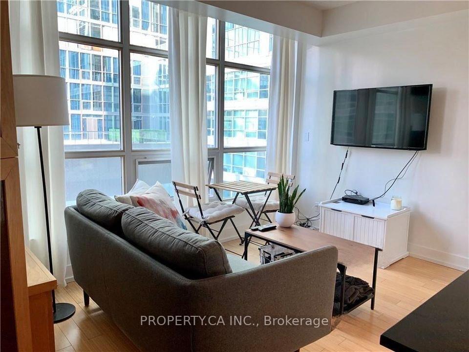 36 Blue Jays Way 531