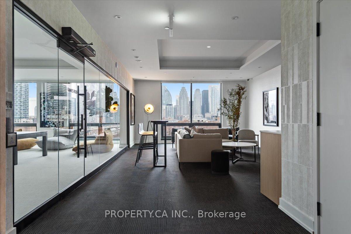 35 Parliament Street 328