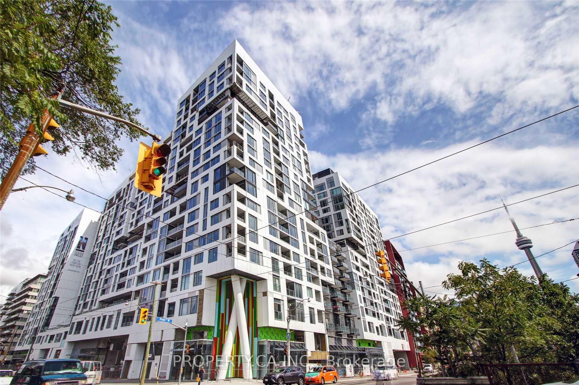 27 Bathurst Street 1404W