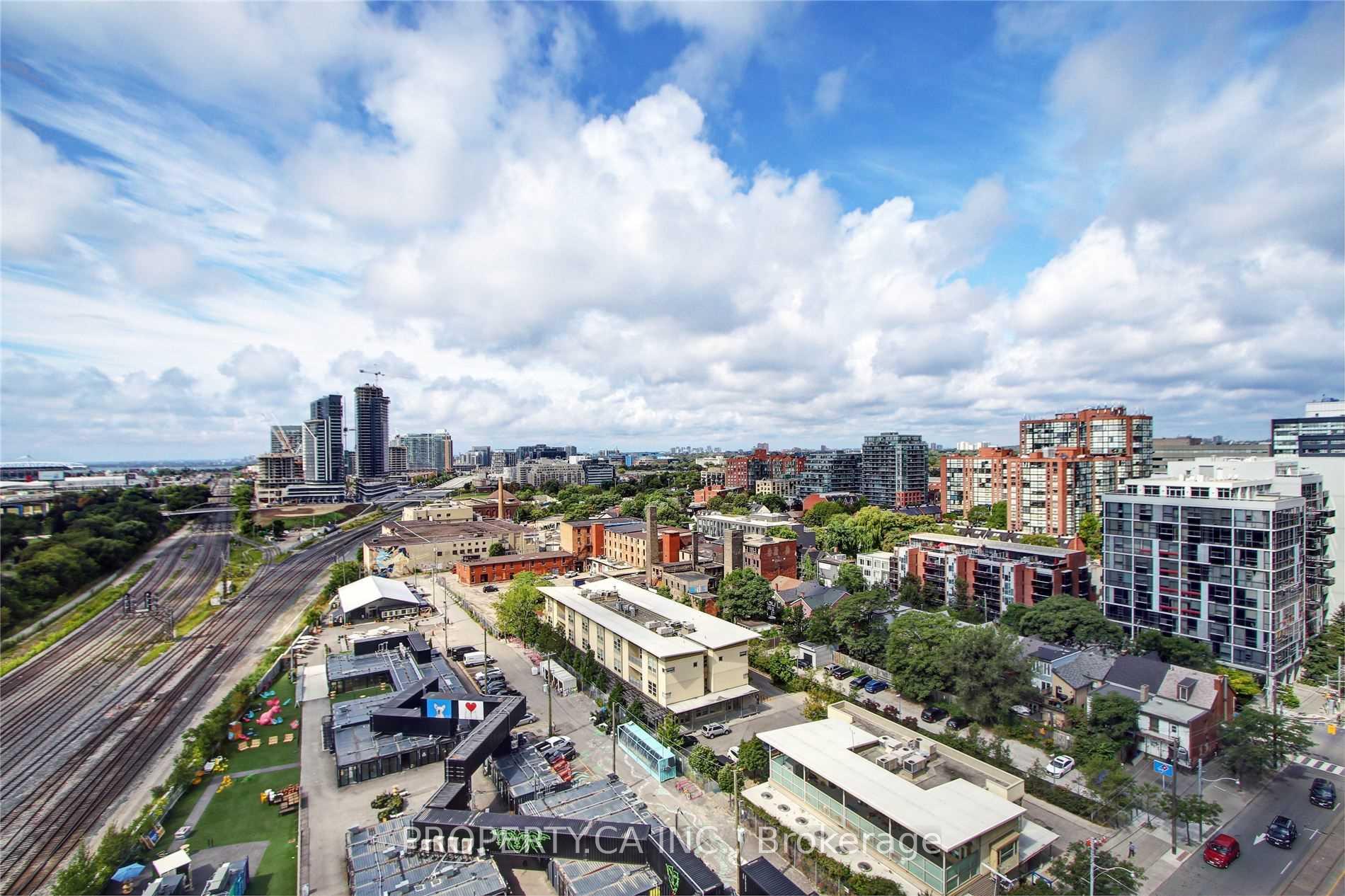 27 Bathurst Street 1404W