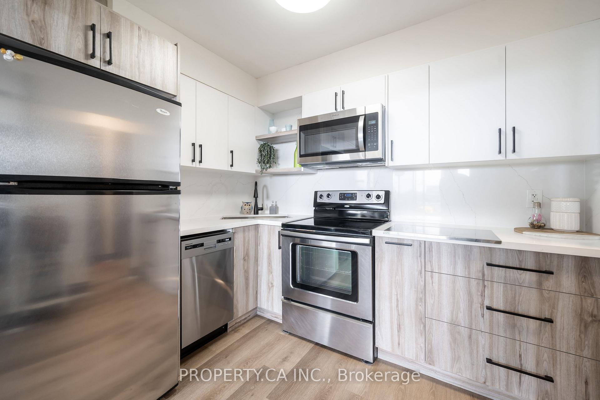 5949 Yonge Street 806