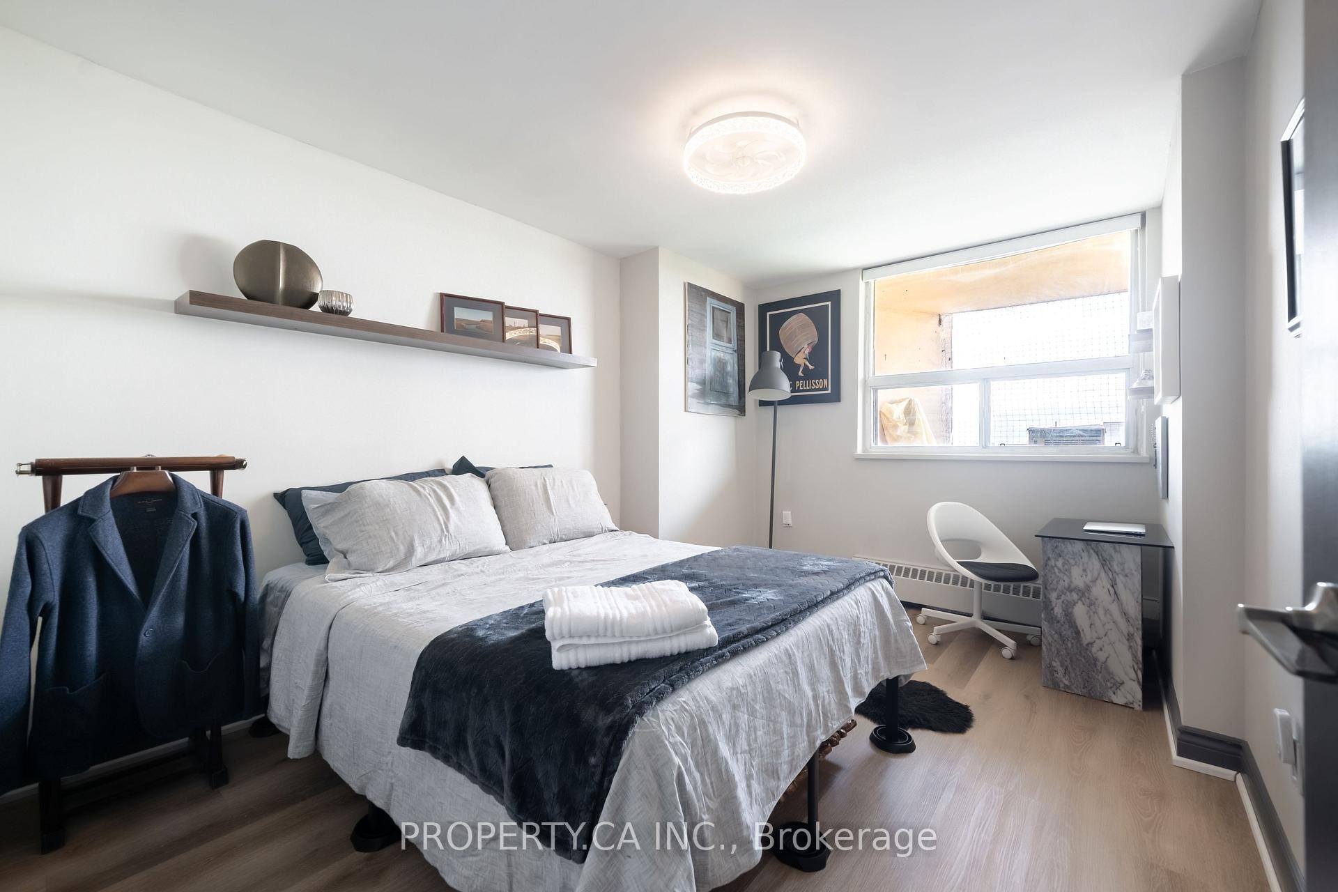 5949 Yonge Street 806