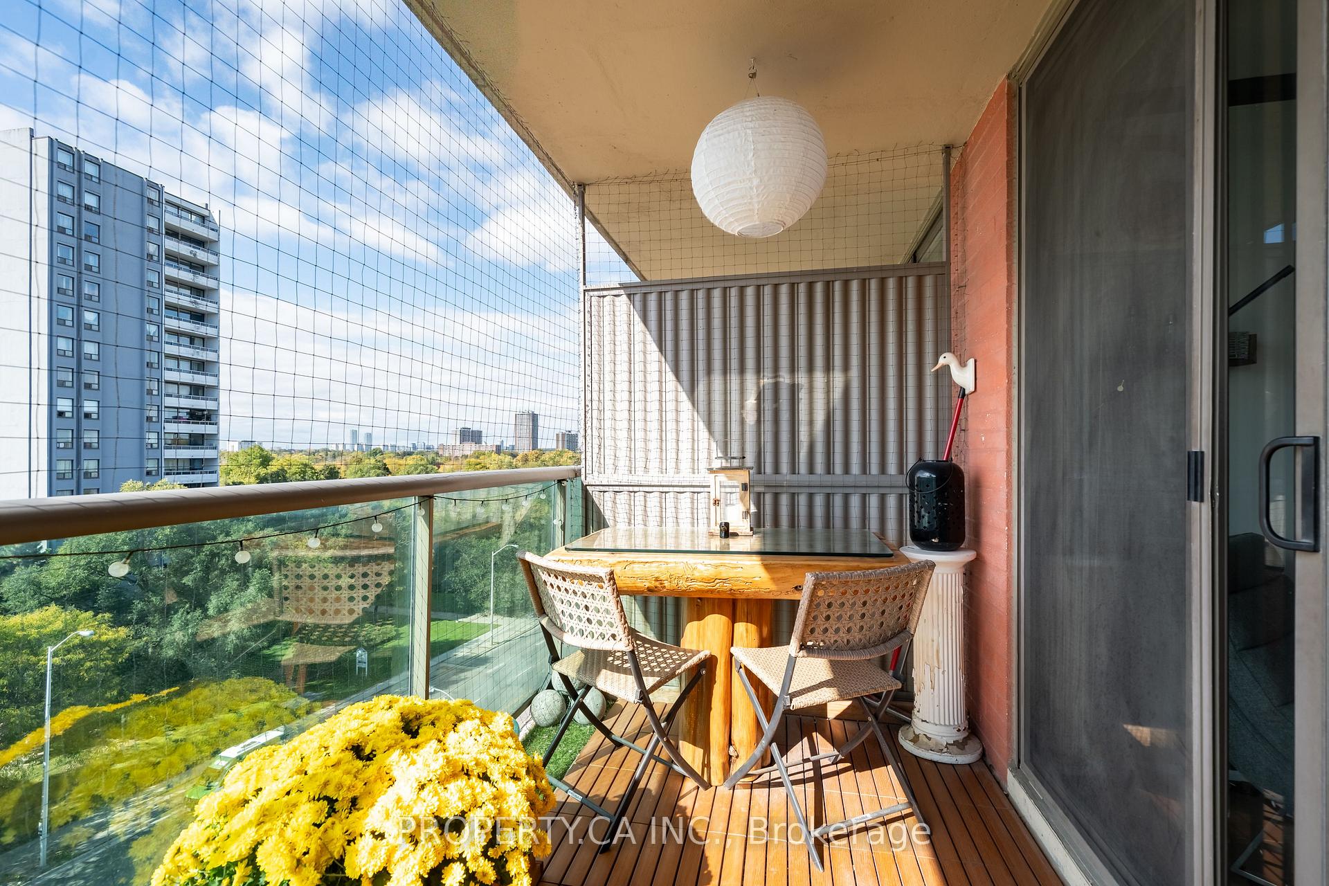 5949 Yonge Street 806