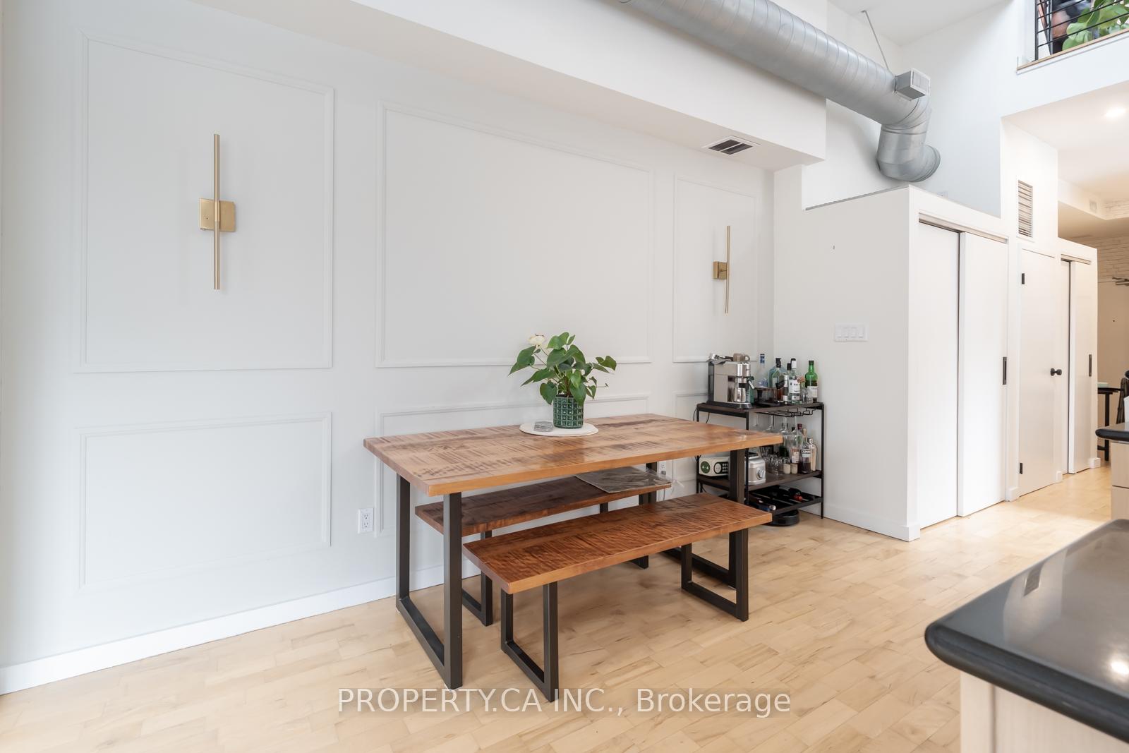 287 Richmond Street E Ph301